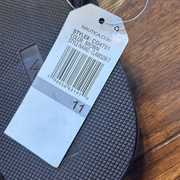 Nautica Clarkson 3 Faux Leather Tan Brown Thong Sandals Mens Shoe NWT - Picture 3 of 7